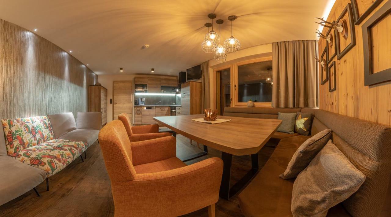 Appartement Zillertal Klee mit Restaurant KleemenTine Ried im Zillertal Extérieur photo